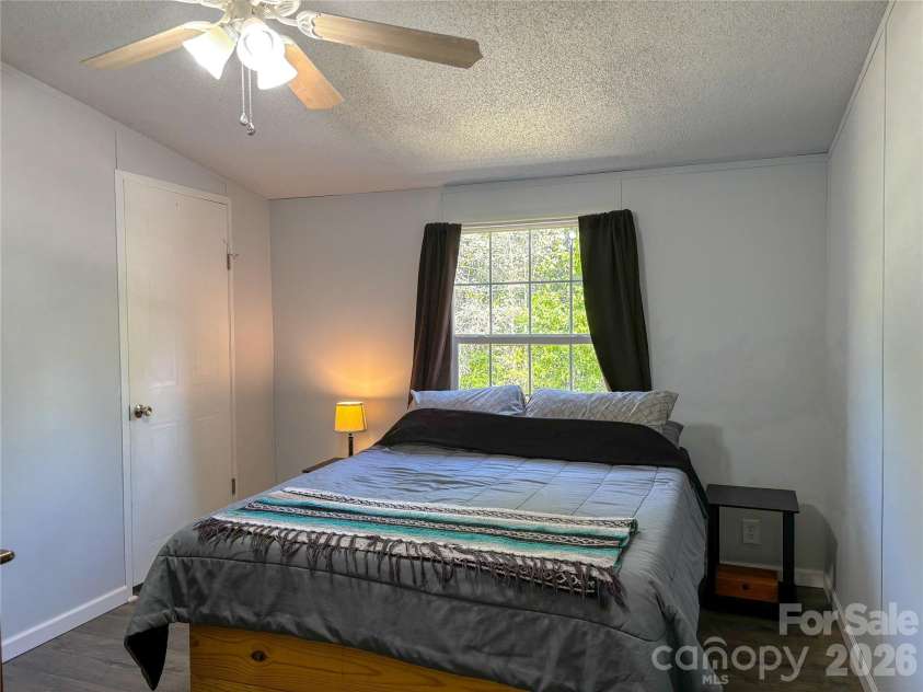 2330 West View Acres Avenue Extension, Hickory, NC 28601.  MLS# CAR4374900, YatesRealty ID 18901. 