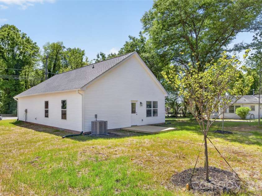 2111 Gardner Street, Gastonia, NC 28054.  MLS# CAR4370845, YatesRealty ID 18902. Representation