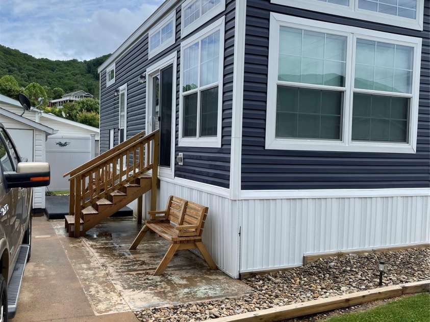 43 Vacation Pointe, Waynesville, NC 28785.  MLS# CAR4267523, YatesRealty ID 18903. Front of lot.