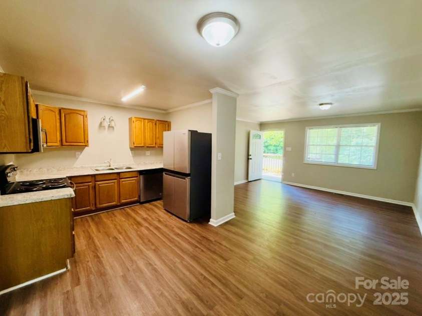 1583 Green Circle Drive, Gastonia, NC 28054.  MLS# CAR4265112, YatesRealty ID 18904. 