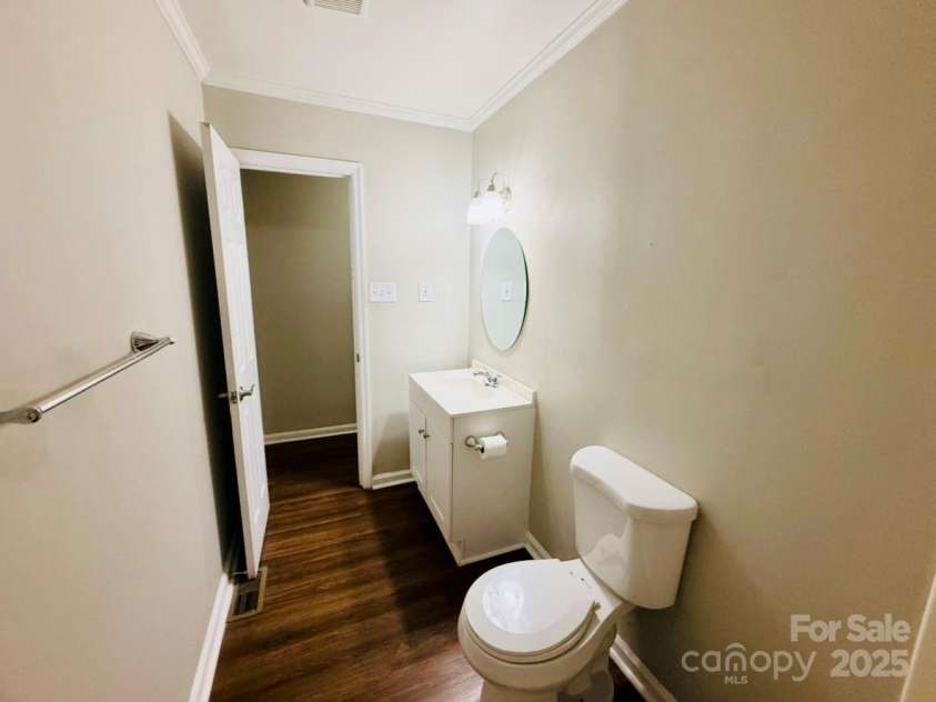 1583 Green Circle Drive, Gastonia, NC 28054.  MLS# CAR4265112, YatesRealty ID 18904. 