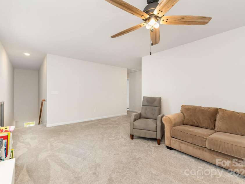 2317 Trollinger Drive, Catawba, NC 28609.  MLS# CAR4265363, YatesRealty ID 18905. 