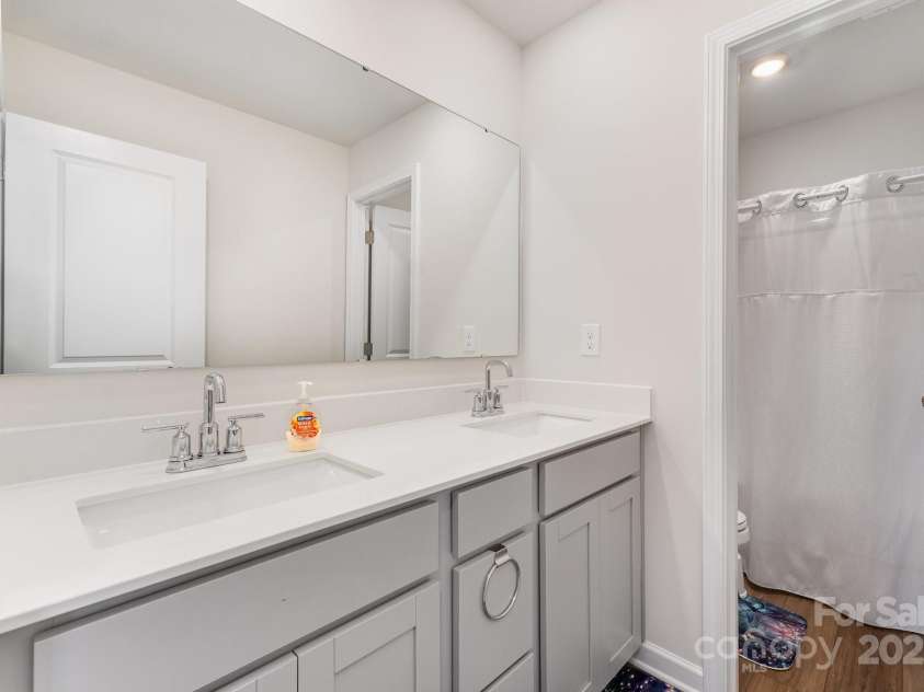 2317 Trollinger Drive, Catawba, NC 28609.  MLS# CAR4265363, YatesRealty ID 18905. 