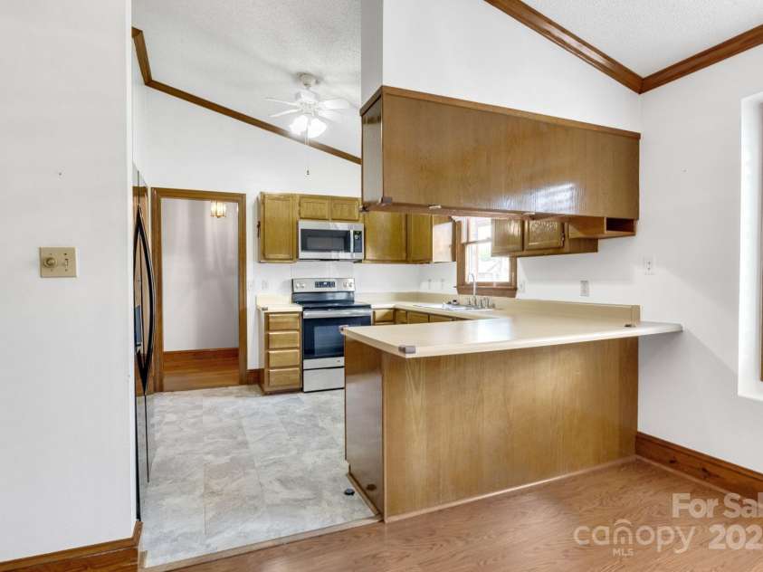 704 Colby Circle, Salisbury, NC 28147.  MLS# CAR4266918, YatesRealty ID 18906. 