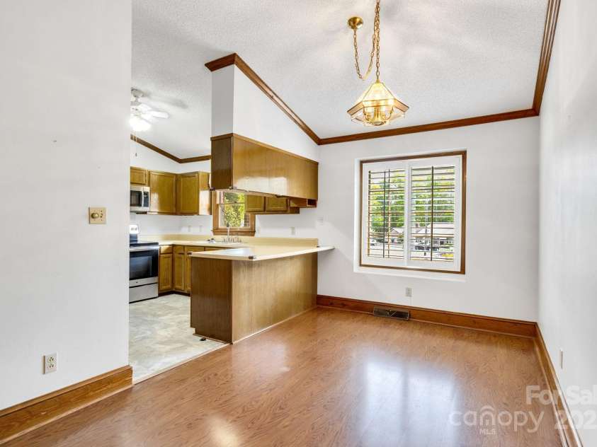 704 Colby Circle, Salisbury, NC 28147.  MLS# CAR4266918, YatesRealty ID 18906. 