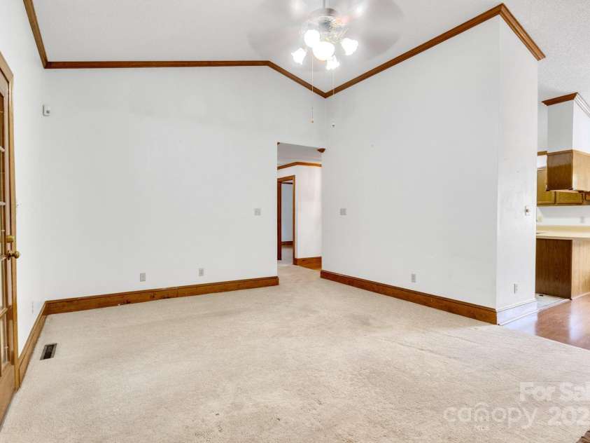 704 Colby Circle, Salisbury, NC 28147.  MLS# CAR4266918, YatesRealty ID 18906. 