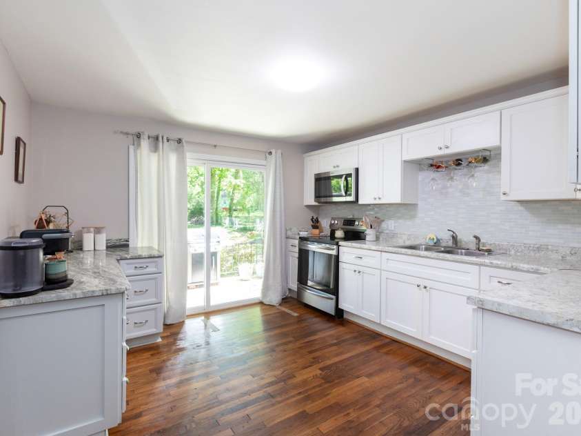 812 Ransom Street, Gastonia, NC 28052.  MLS# CAR4354917, YatesRealty ID 18906. 