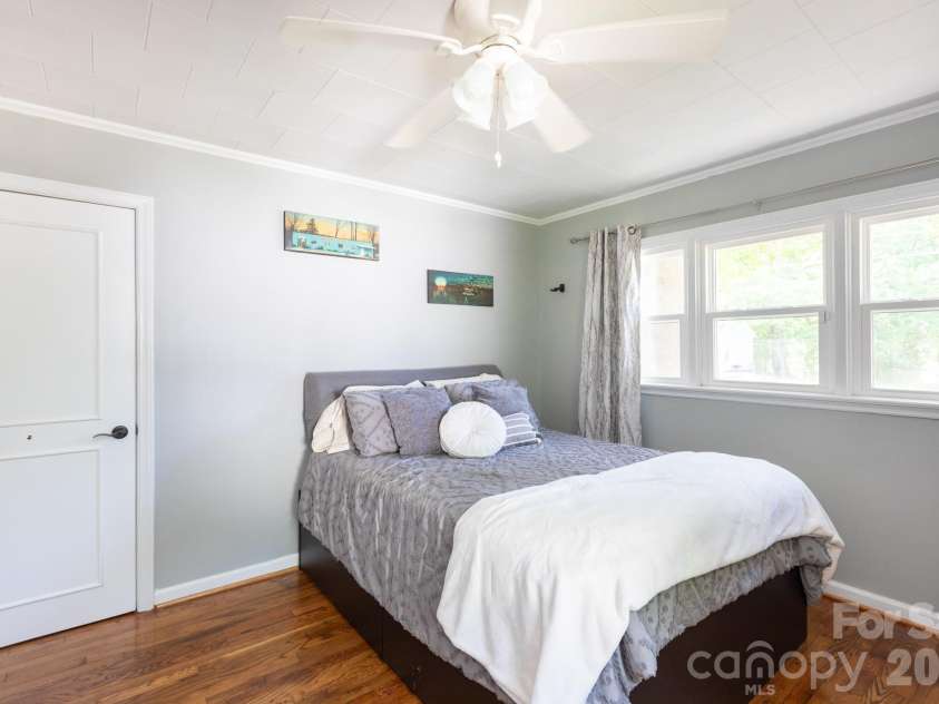 812 Ransom Street, Gastonia, NC 28052.  MLS# CAR4354917, YatesRealty ID 18906. 