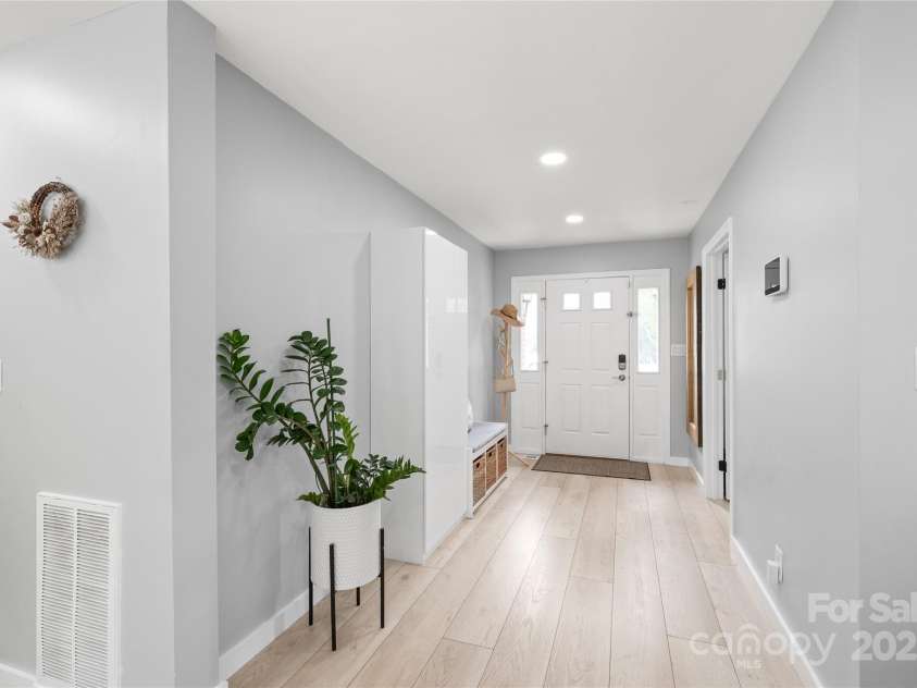 9004 Lauriston Place, Mint Hill, NC 28227.  MLS# CAR4264496, YatesRealty ID 18907. 