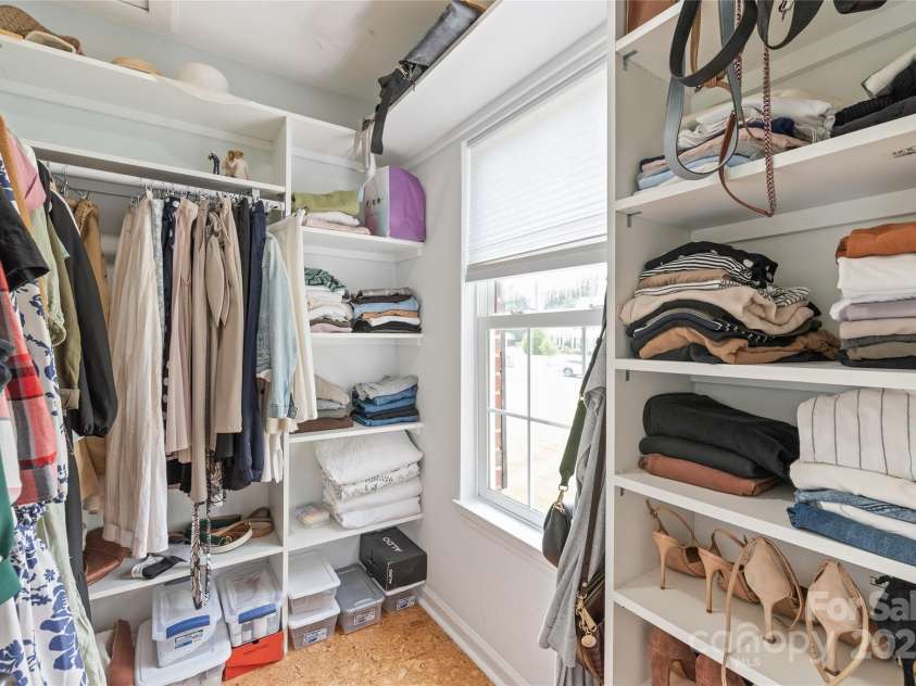 9004 Lauriston Place, Mint Hill, NC 28227.  MLS# CAR4264496, YatesRealty ID 18907. 