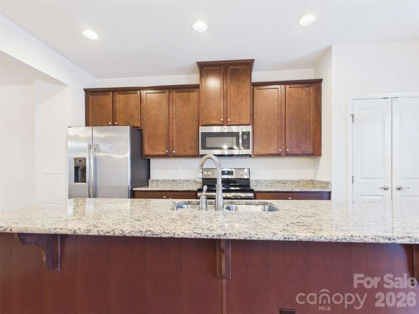 2440 Mariners Cove Lane, Denver, NC 28037.  MLS# CAR4341359, YatesRealty ID 18908. 