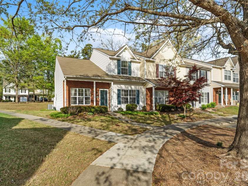 1539 Maypine Commons Way, Rock Hill, SC 29732.  MLS# CAR4367813, YatesRealty ID 18909. 