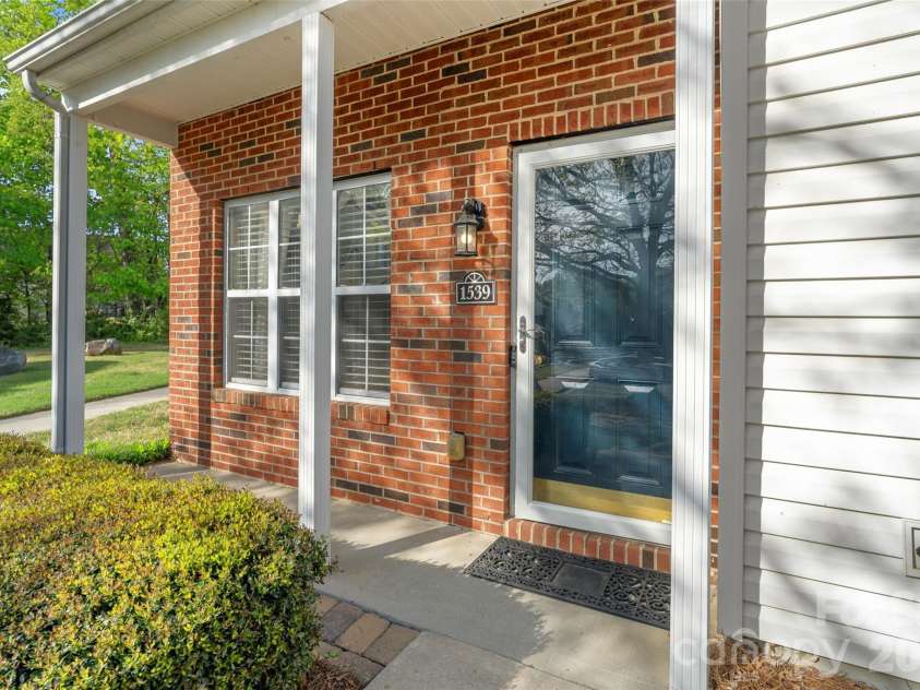 1539 Maypine Commons Way, Rock Hill, SC 29732.  MLS# CAR4367813, YatesRealty ID 18909. 