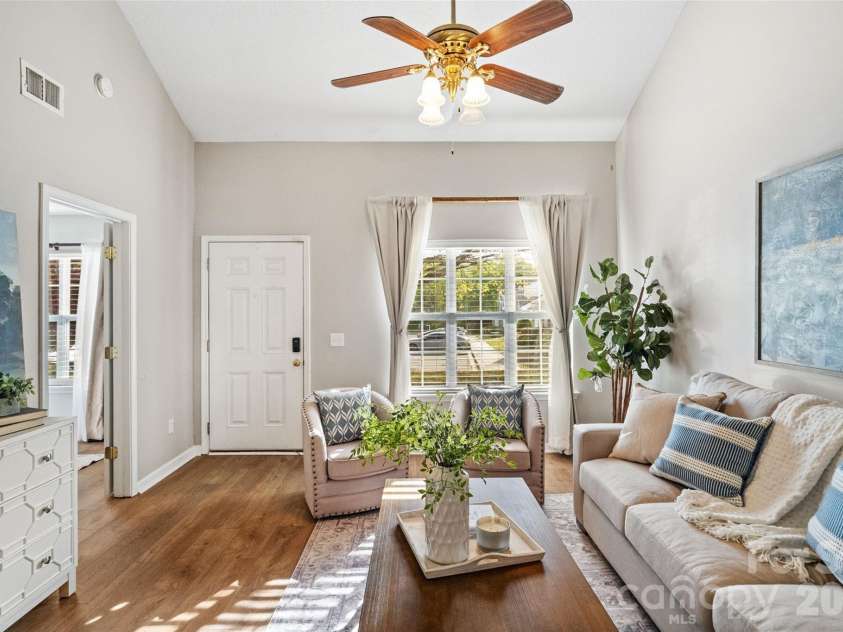 1539 Maypine Commons Way, Rock Hill, SC 29732.  MLS# CAR4367813, YatesRealty ID 18909. 