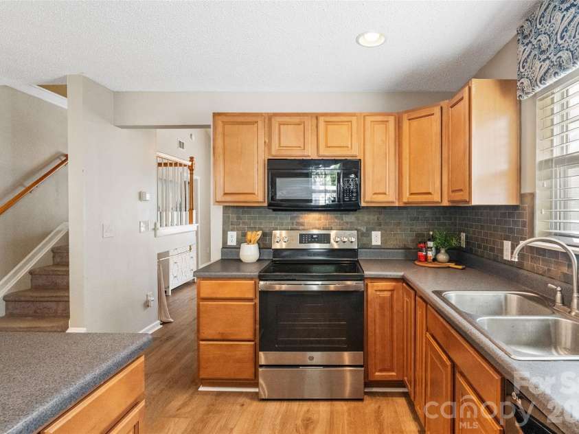 1539 Maypine Commons Way, Rock Hill, SC 29732.  MLS# CAR4367813, YatesRealty ID 18909. 