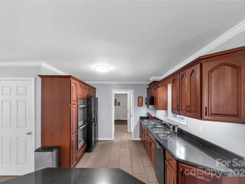 2010 Dogwood Trail, Shelby, NC 28150.  MLS# CAR4265578, YatesRealty ID 18909. 