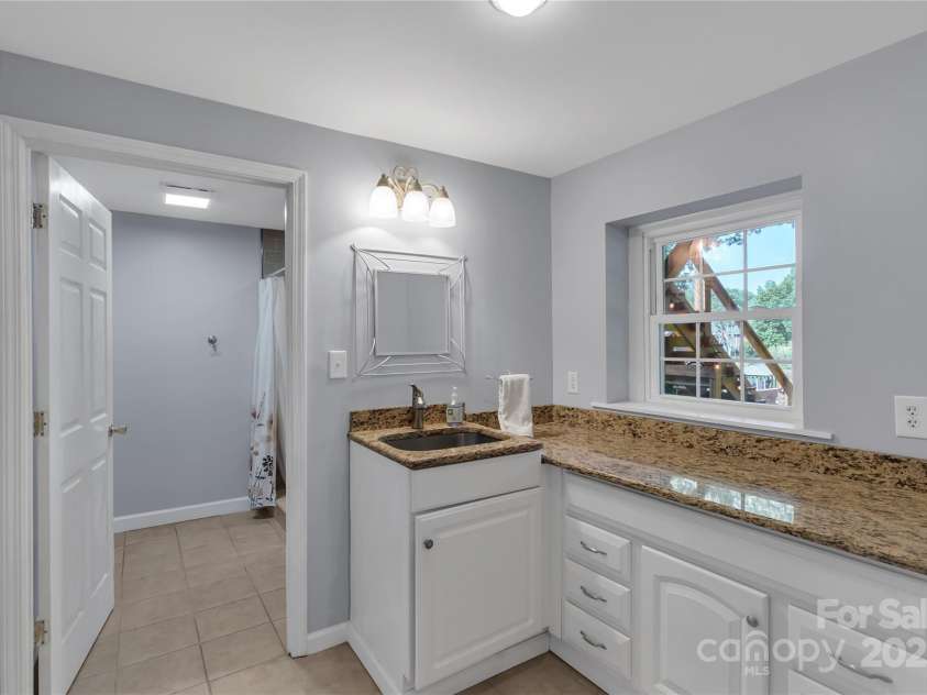 2010 Dogwood Trail, Shelby, NC 28150.  MLS# CAR4265578, YatesRealty ID 18909. 