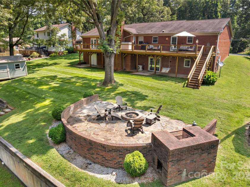 2010 Dogwood Trail, Shelby, NC 28150.  MLS# CAR4265578, YatesRealty ID 18909. 