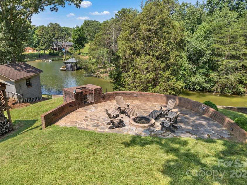 2010 Dogwood Trail, Shelby, NC 28150.  MLS# CAR4265578, YatesRealty ID 18909. 