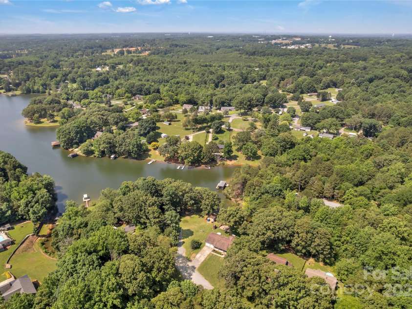 2010 Dogwood Trail, Shelby, NC 28150.  MLS# CAR4265578, YatesRealty ID 18909. 