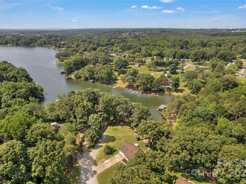 2010 Dogwood Trail, Shelby, NC 28150.  MLS# CAR4265578, YatesRealty ID 18909. 