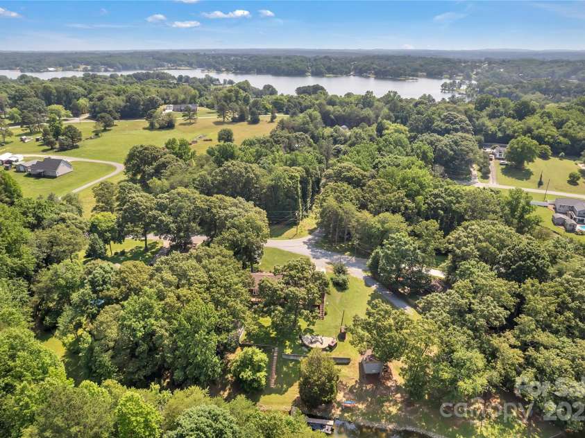 2010 Dogwood Trail, Shelby, NC 28150.  MLS# CAR4265578, YatesRealty ID 18909. 