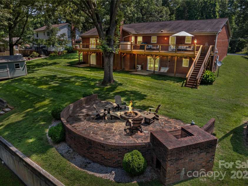 2010 Dogwood Trail, Shelby, NC 28150.  MLS# CAR4265578, YatesRealty ID 18909. 