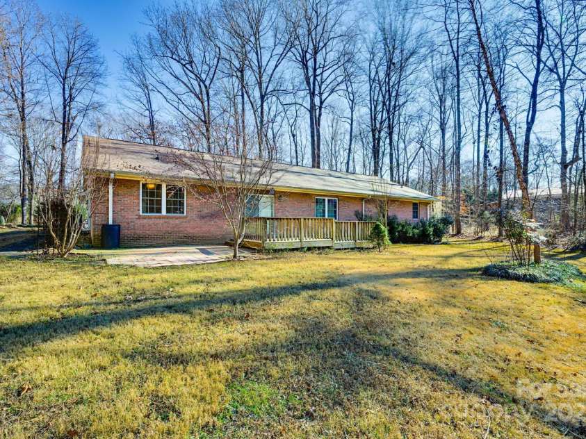 1020 Pebble Point, Salisbury, NC 28146.  MLS# CAR4329789, YatesRealty ID 1891. 