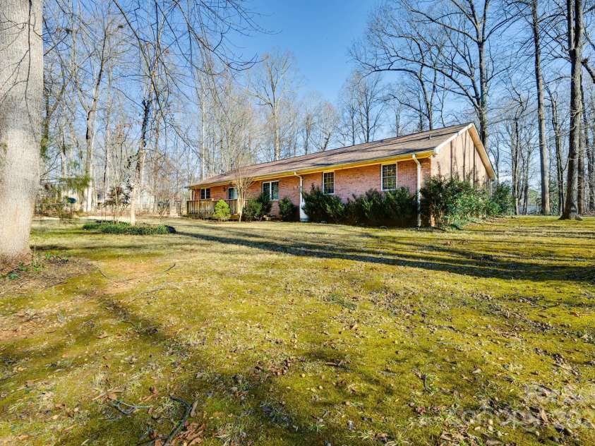 1020 Pebble Point, Salisbury, NC 28146.  MLS# CAR4329789, YatesRealty ID 1891. 