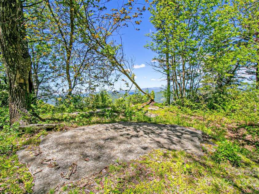 2 Laurel Ledge Way, Fletcher, NC 28732.  MLS# CAR4164145, YatesRealty ID 1891. 