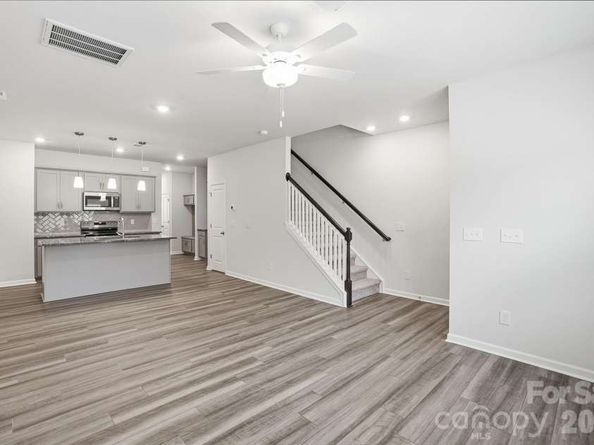 5835 Tuckaseegee Road, Charlotte, NC 28208.  MLS# CAR4401603, YatesRealty ID 18910. 
