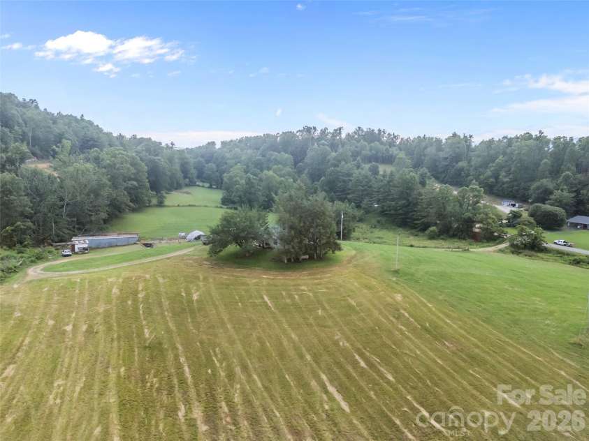 1305 Halltown Road, Spruce Pine, NC 28777.  MLS# CAR4377714, YatesRealty ID 18911. 
