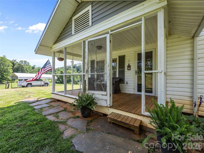 1305 Halltown Road, Spruce Pine, NC 28777.  MLS# CAR4377714, YatesRealty ID 18911. 