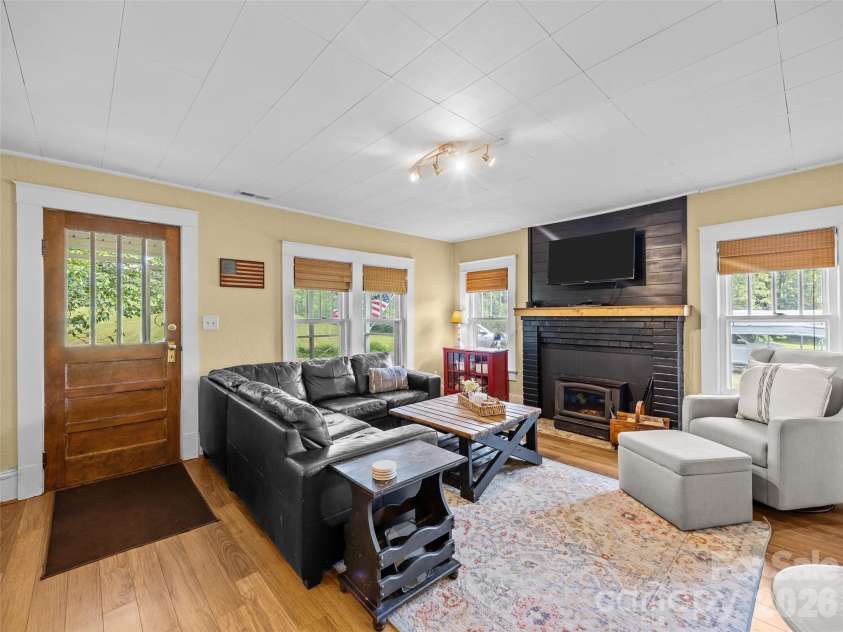 1305 Halltown Road, Spruce Pine, NC 28777.  MLS# CAR4377714, YatesRealty ID 18911. 