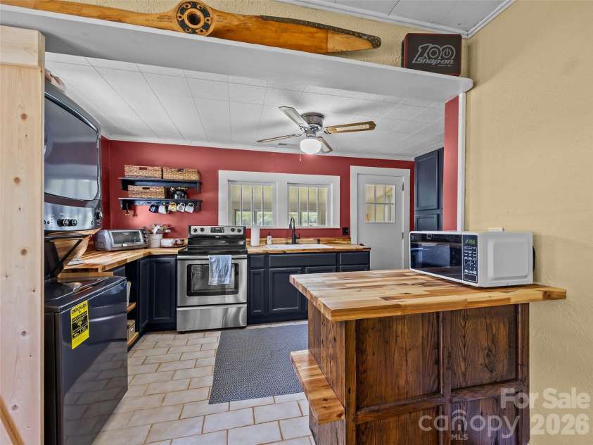1305 Halltown Road, Spruce Pine, NC 28777.  MLS# CAR4377714, YatesRealty ID 18911. 