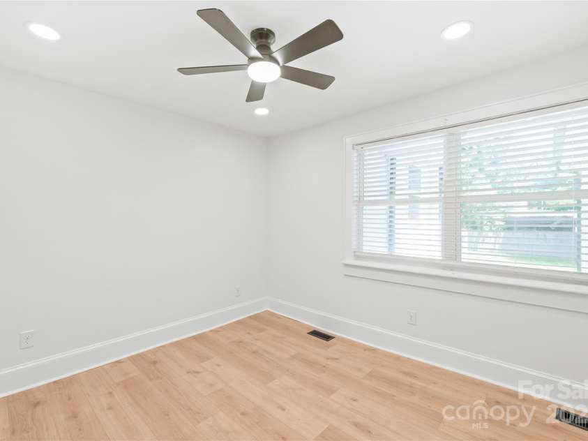 518 Westside Circle, China Grove, NC 28023.  MLS# CAR4258496, YatesRealty ID 18912. 