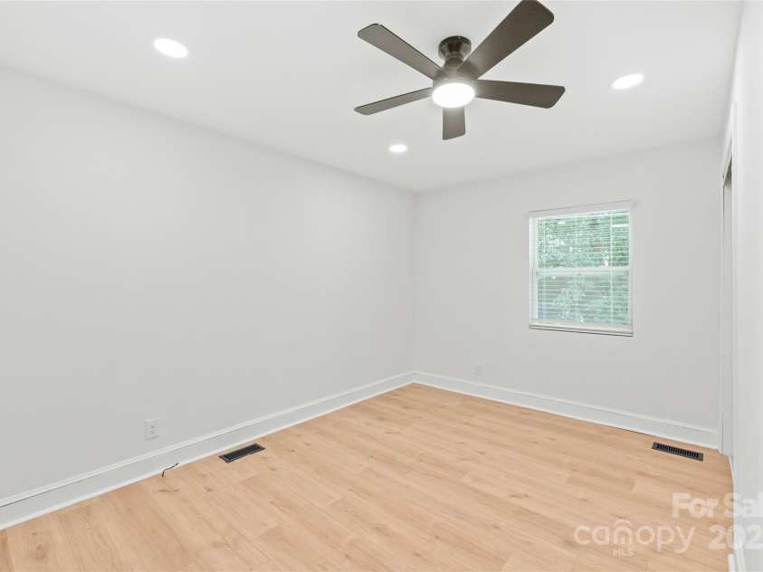 518 Westside Circle, China Grove, NC 28023.  MLS# CAR4258496, YatesRealty ID 18912. 