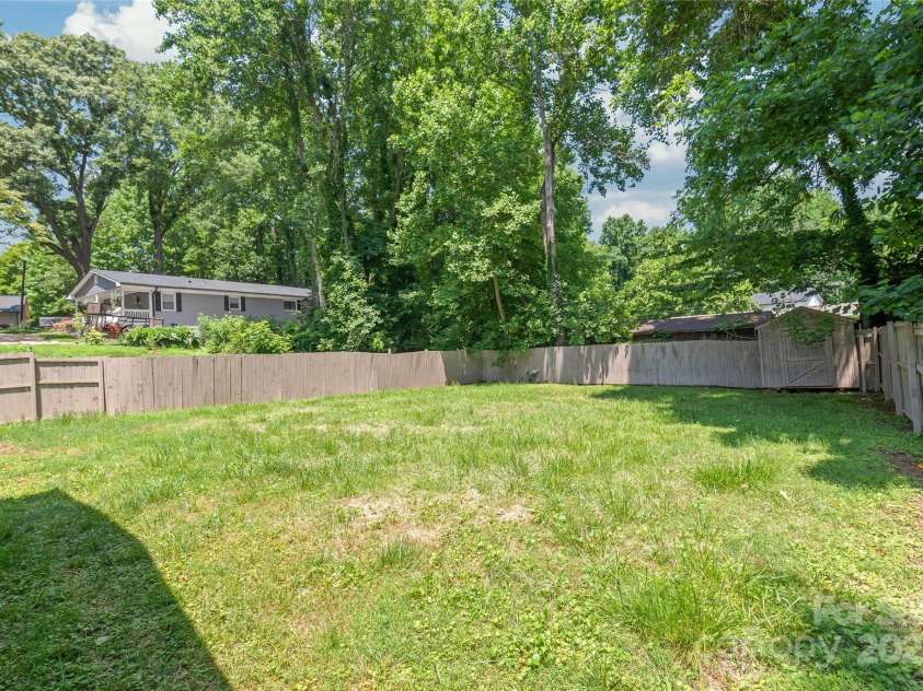 518 Westside Circle, China Grove, NC 28023.  MLS# CAR4258496, YatesRealty ID 18912. 