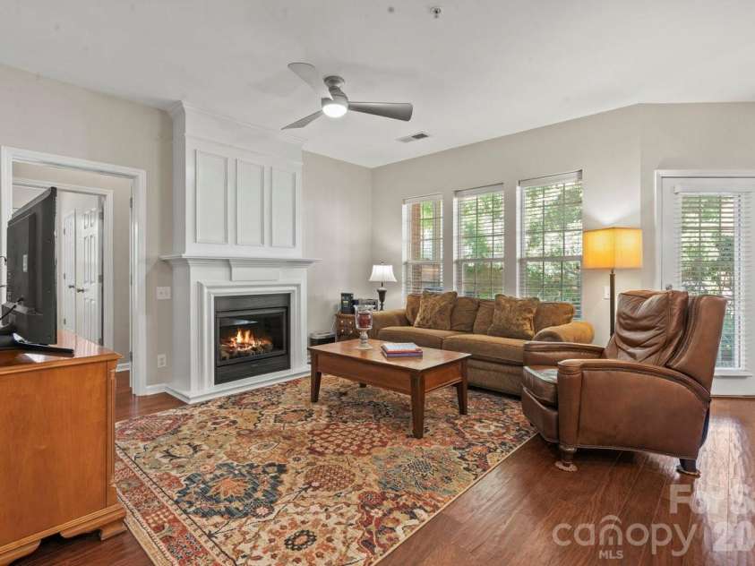 3204 Margellina Drive, Charlotte, NC 28210.  MLS# CAR4371213, YatesRealty ID 18914. 