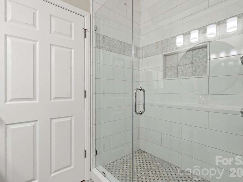 3204 Margellina Drive, Charlotte, NC 28210.  MLS# CAR4371213, YatesRealty ID 18914. 