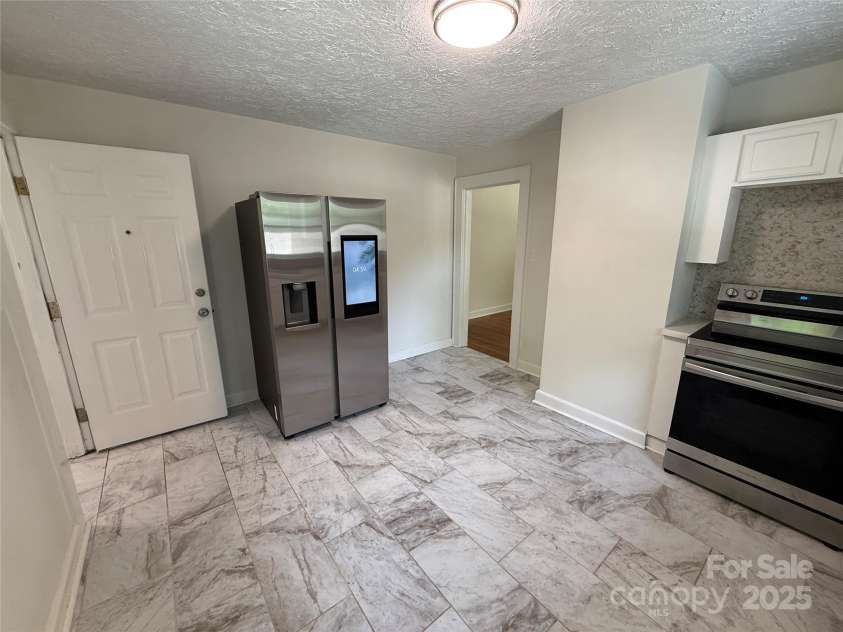 322 Buffalo Street, Shelby, NC 28150.  MLS# CAR4268375, YatesRealty ID 18914. 