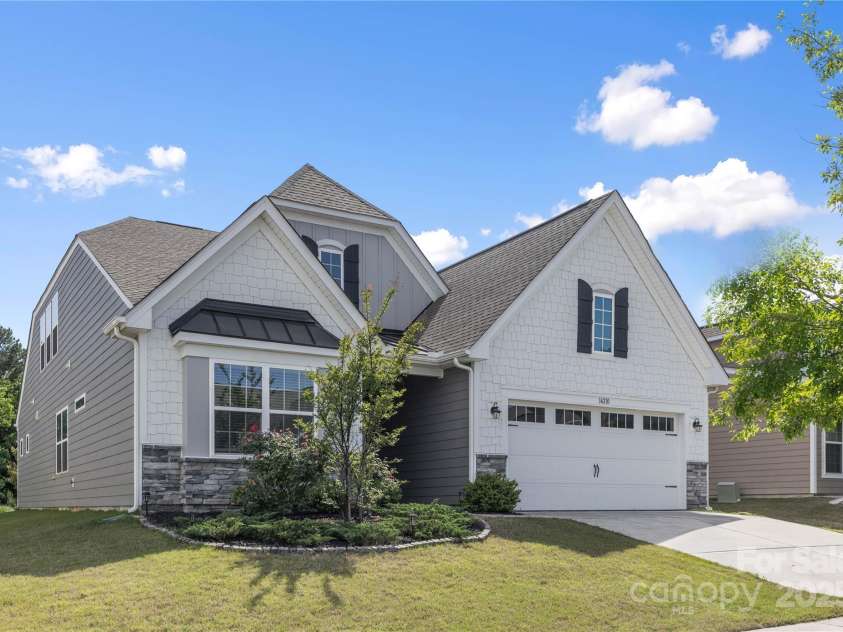14210 Asbury Park Road, Huntersville, NC 28078.  MLS# CAR4252719, YatesRealty ID 18916. 