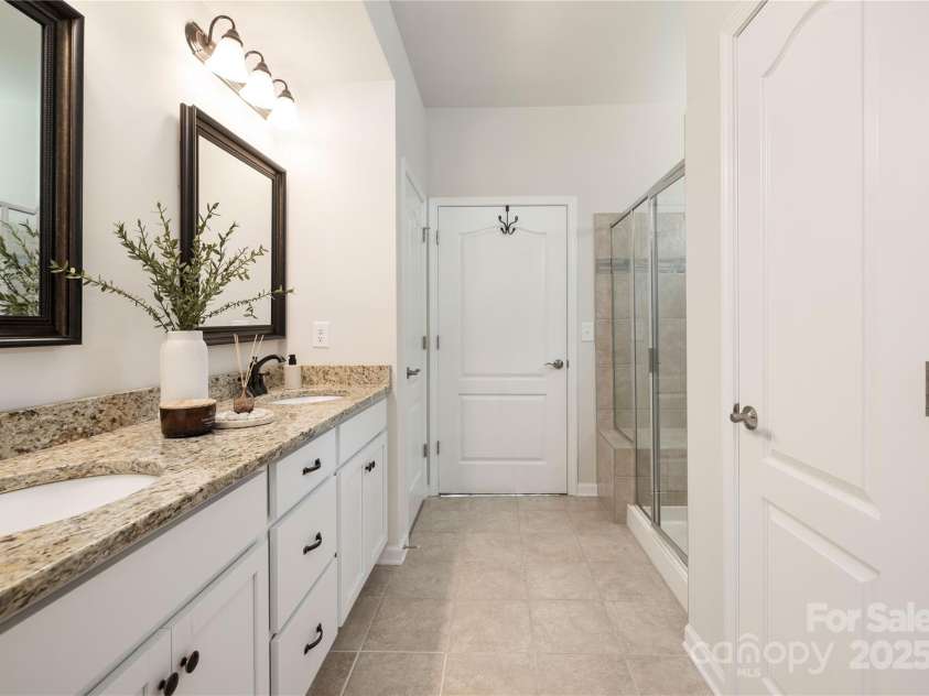 14210 Asbury Park Road, Huntersville, NC 28078.  MLS# CAR4252719, YatesRealty ID 18916. Primary bathroom