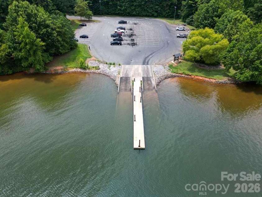 7717 Nautical View Drive, Denver, NC 28037.  MLS# CAR4304896, YatesRealty ID 18916. 