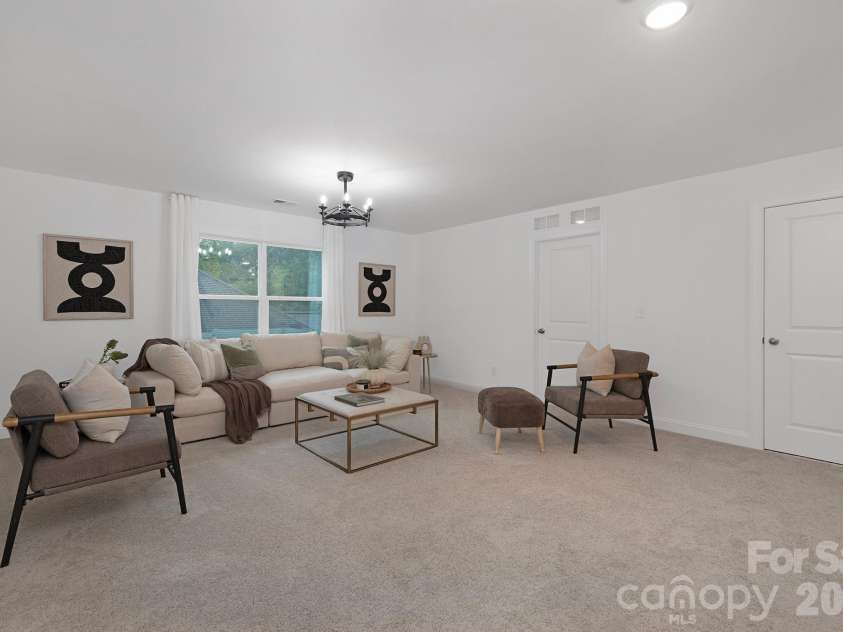 7717 Nautical View Drive, Denver, NC 28037.  MLS# CAR4304896, YatesRealty ID 18916. Loft area