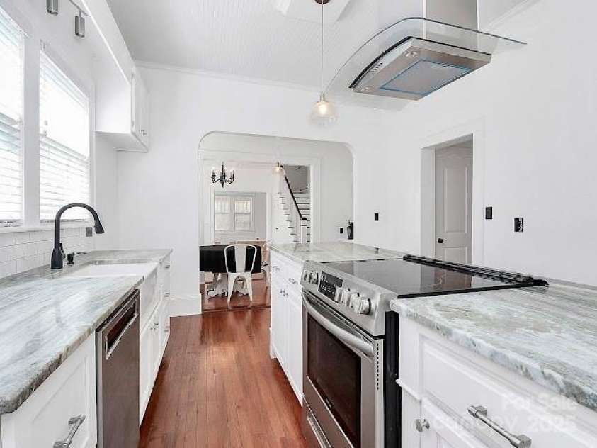 12300 Caldwell Road, Charlotte, NC 28213.  MLS# CAR4268601, YatesRealty ID 18918. 