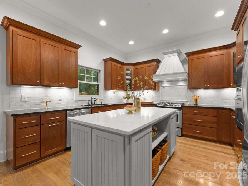 2304 Thunder Gulch Court, Waxhaw, NC 28173.  MLS# CAR4249224, YatesRealty ID 18919. 