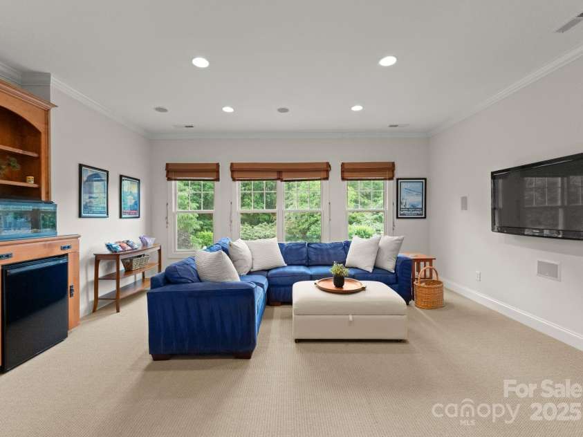 2304 Thunder Gulch Court, Waxhaw, NC 28173.  MLS# CAR4249224, YatesRealty ID 18919. Bonus room