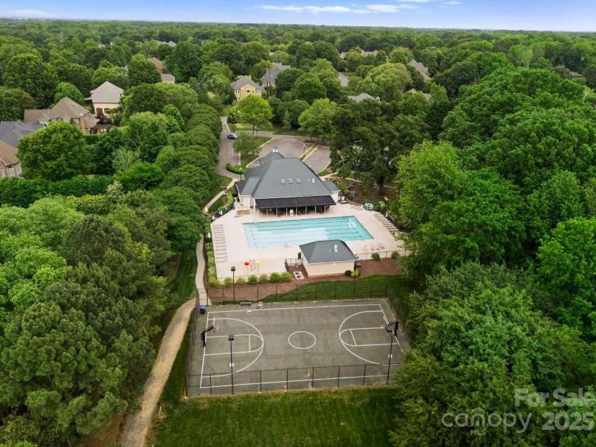 2304 Thunder Gulch Court, Waxhaw, NC 28173.  MLS# CAR4249224, YatesRealty ID 18919. Club House- Sports Courts