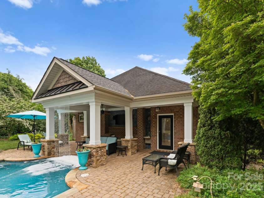 2304 Thunder Gulch Court, Waxhaw, NC 28173.  MLS# CAR4249224, YatesRealty ID 18919. Pool House with 2 kitchens 1.5 baths